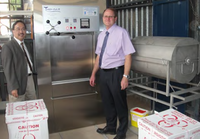 Jorge Emmanuel (left), Chief Technical Expert from the United Nations Development Program (UNDP)/Global Environment Facility (GEF) Global Healthcare Waste Project and co-designer of the new autoclave design, and Johan Hoffman (right), Managing Director and Chief Engineer of the Medi-Clave company that co-designed and produced the autoclave. 